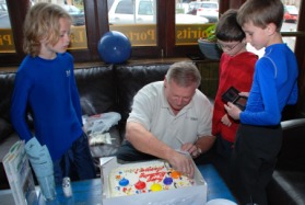 2009-01-25-40 NANA-HI 60TH BD40.jpg